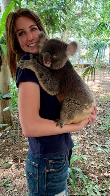 Mairin Van Shura with koala
